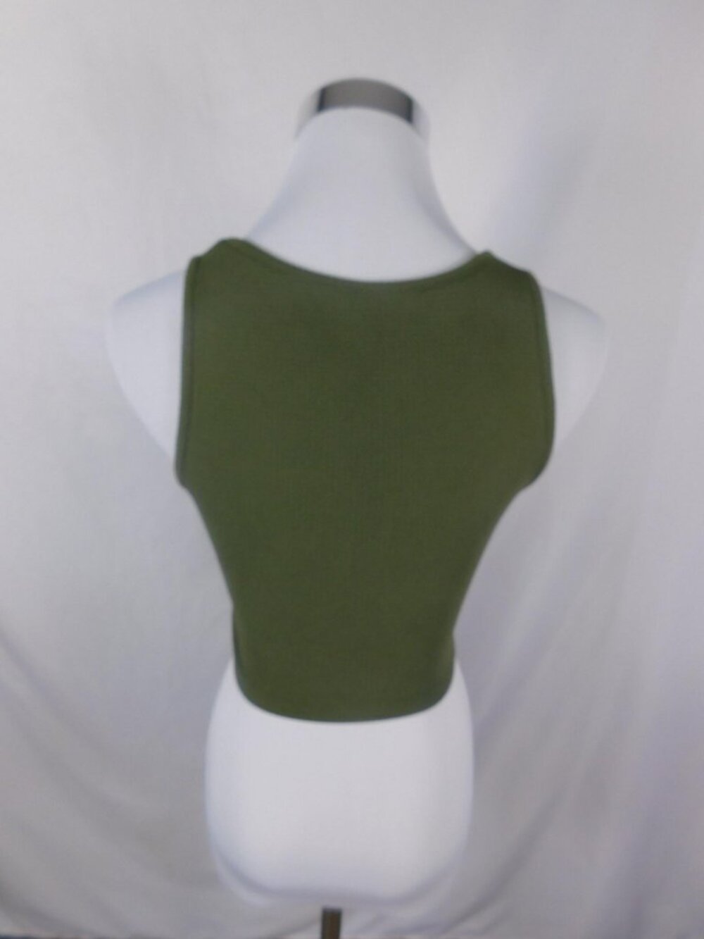 Olive Green Ribbed Cropped Tank Top XS Stretchy & Fitted Design - Picture 5 of 9